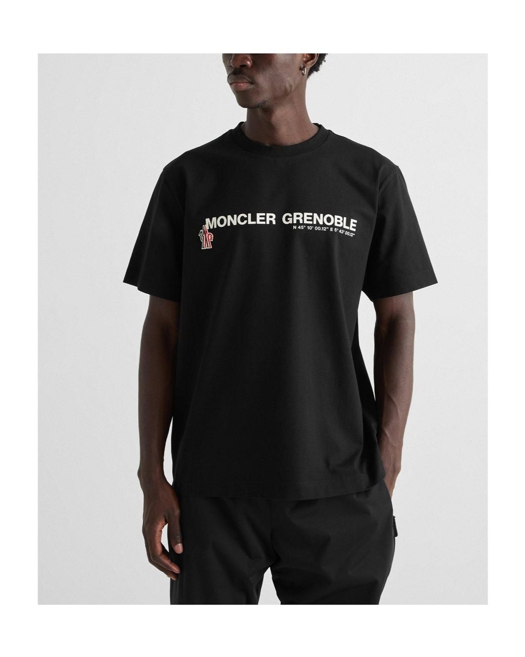 Moncler Black Simple Short-Sleeved T-Shirt for men