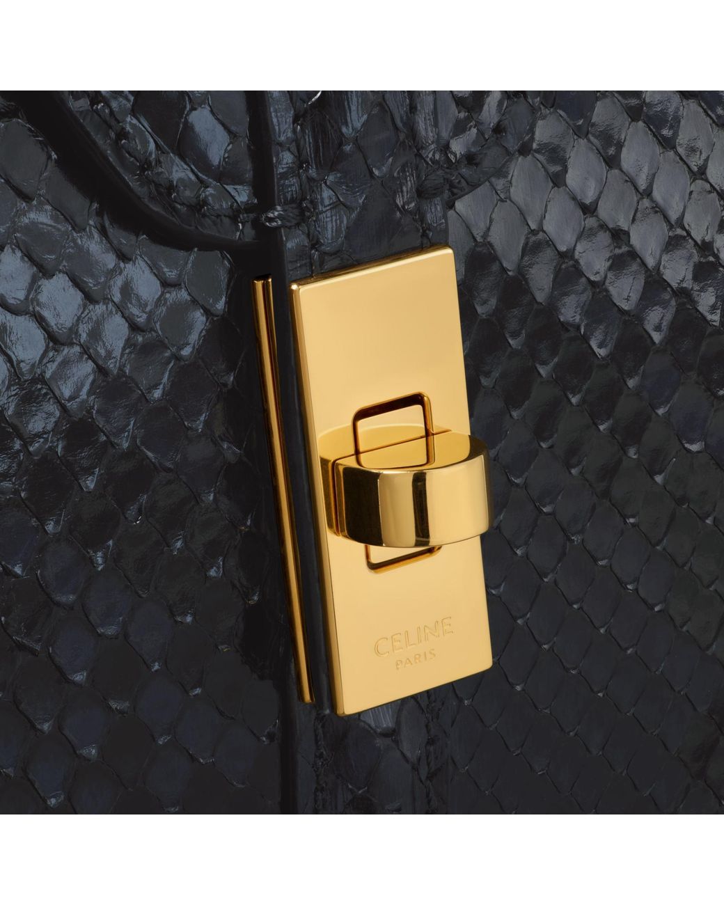 Céline Black Mini 16