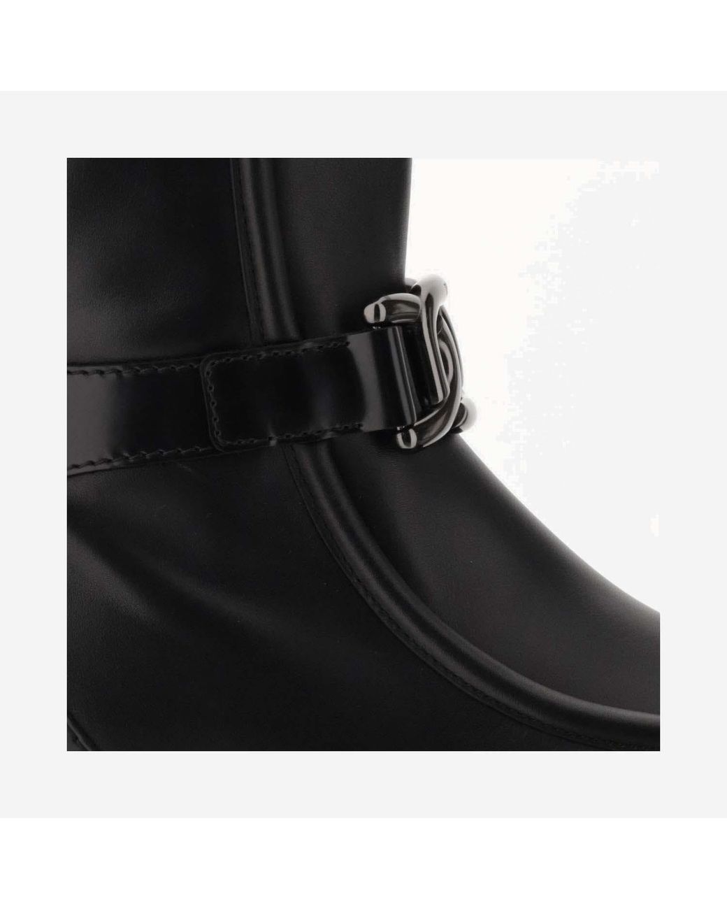 Tod's Black Round Toe Side Zipped Ankle Boots