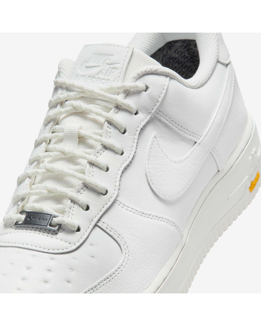 Nike White Low-Top Sneakers for men