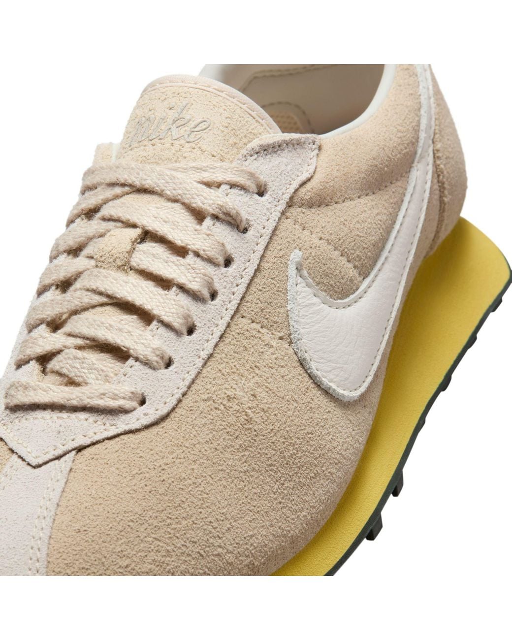Nike Natural Lowtop Laceup Trainer