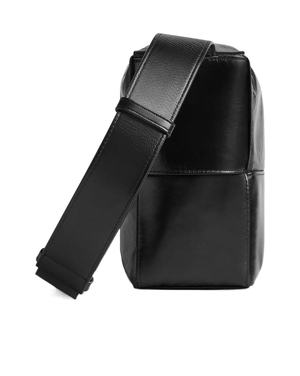 Bottega Veneta Black Arco Camera Bag for men