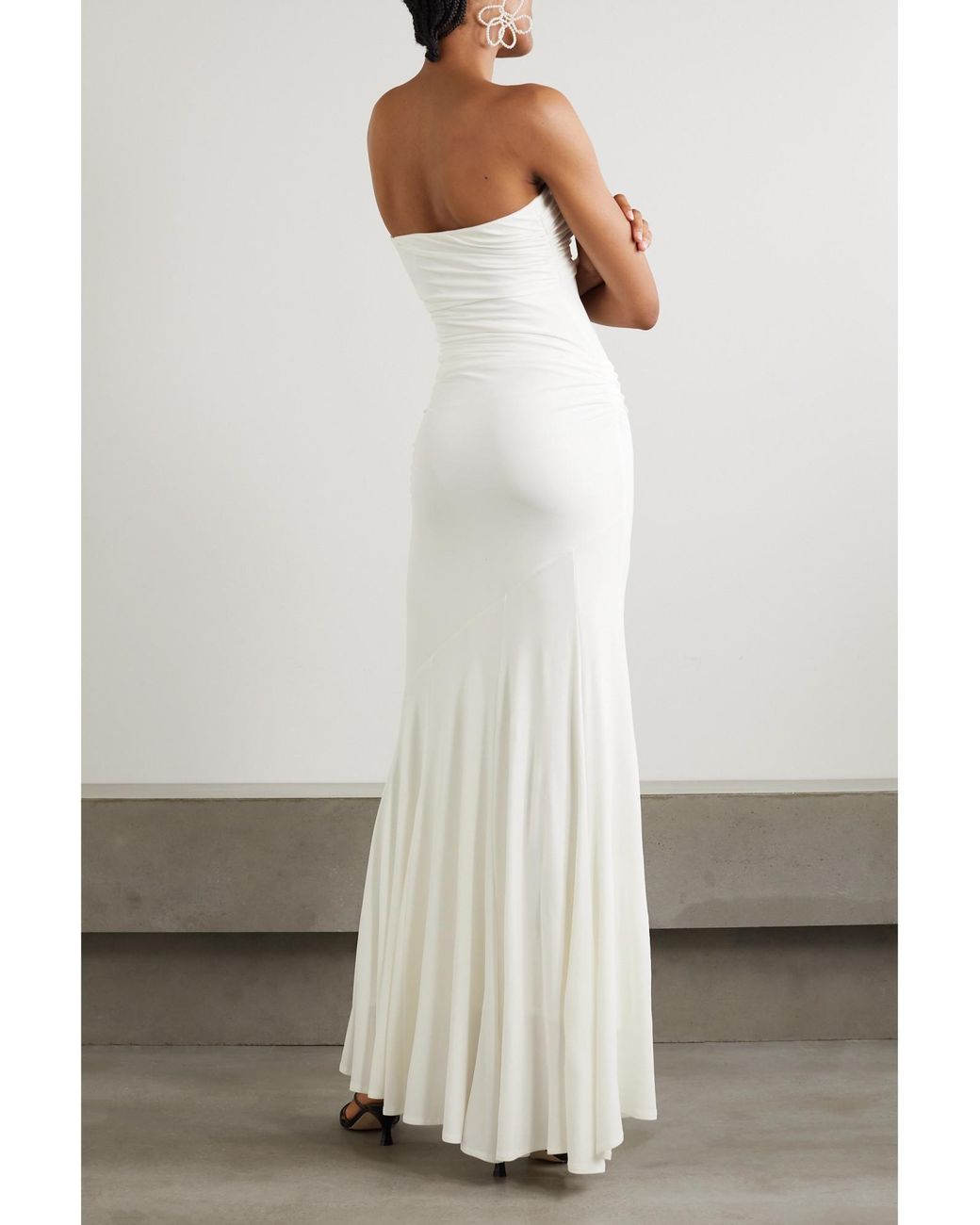 TOVE White Elegant Sleeveless Dress