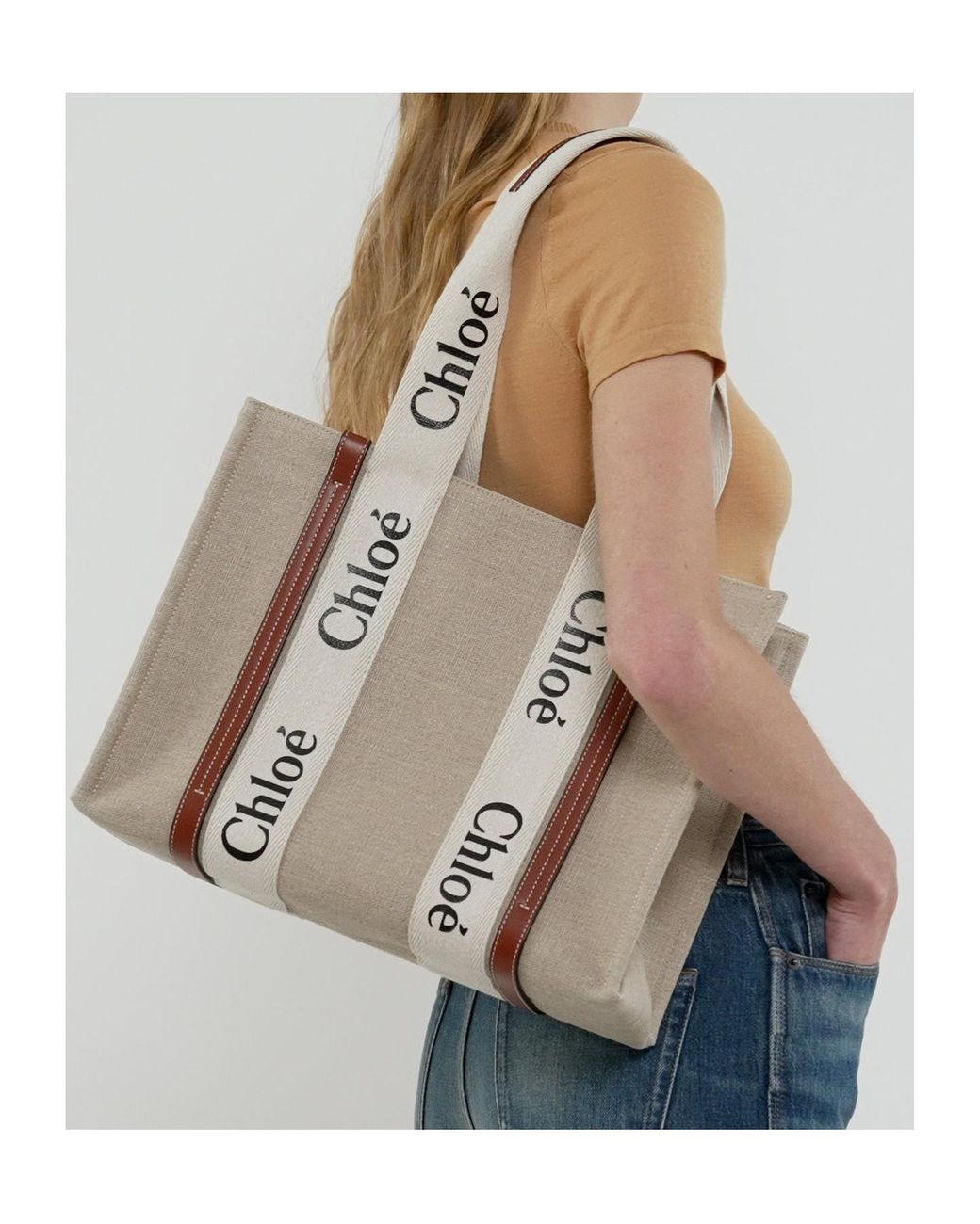 Chloé Natural Medium Woody Toe Bag