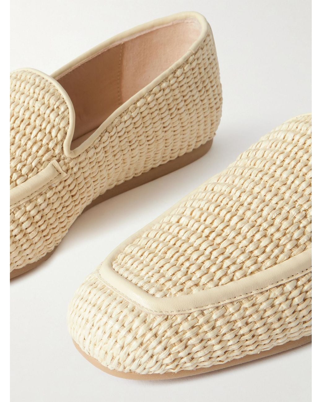 Stuart Weitzman Natural Simple Flat Shoes