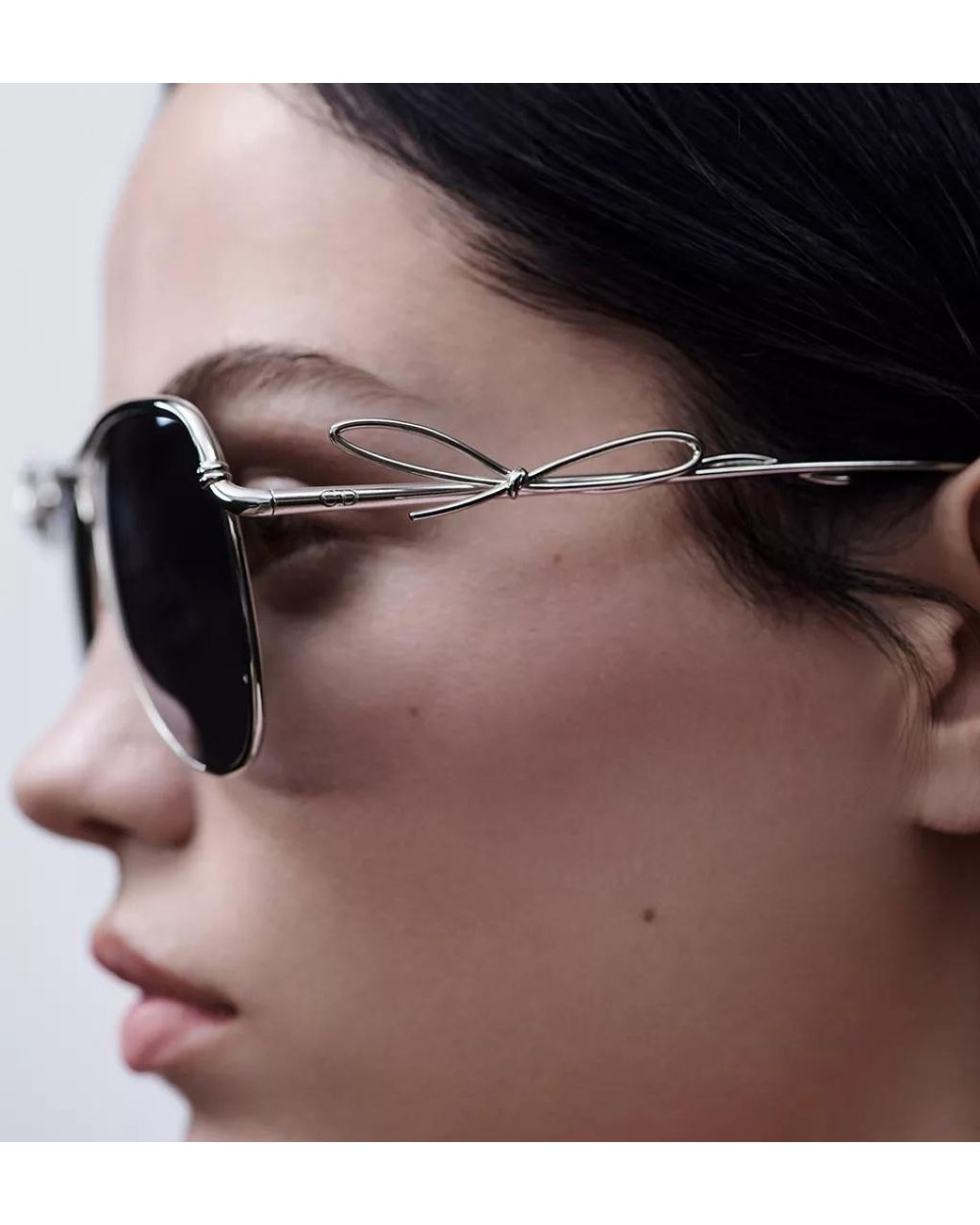 Dior White Bow A1U