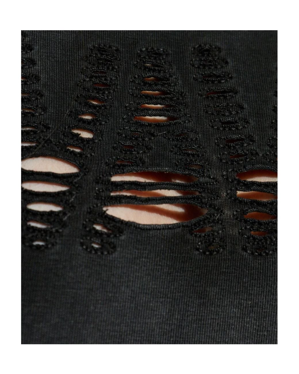 AVAVAV Black Cut-Out Logo Detailed T-Shirt for men