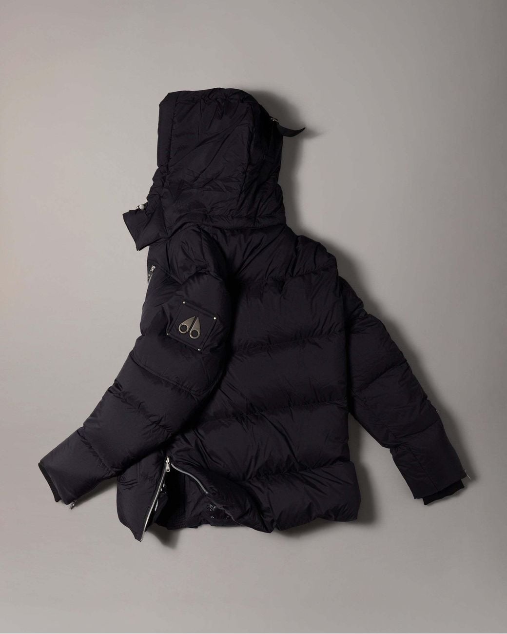 Moose Knuckles Black Long-Sleeved Down Jacket for men