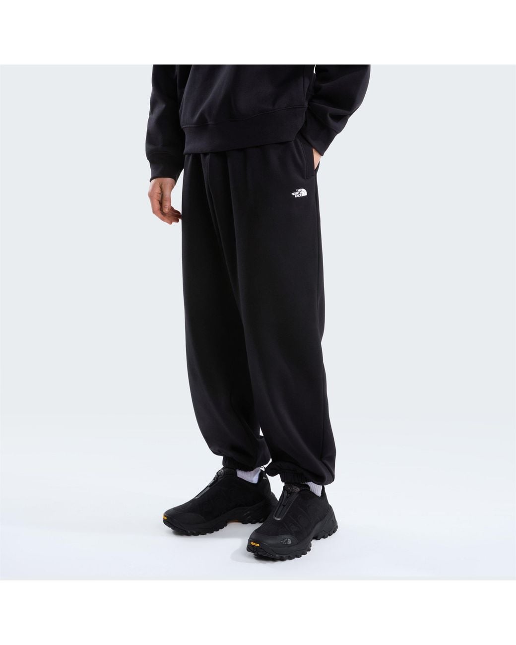 The North Face Blue Logo Drawstring Cuffed Sweatpants for men