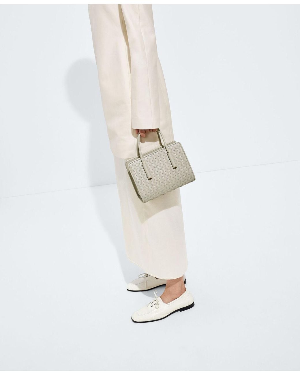 Bottega Veneta Natural Baby Barbara Tote