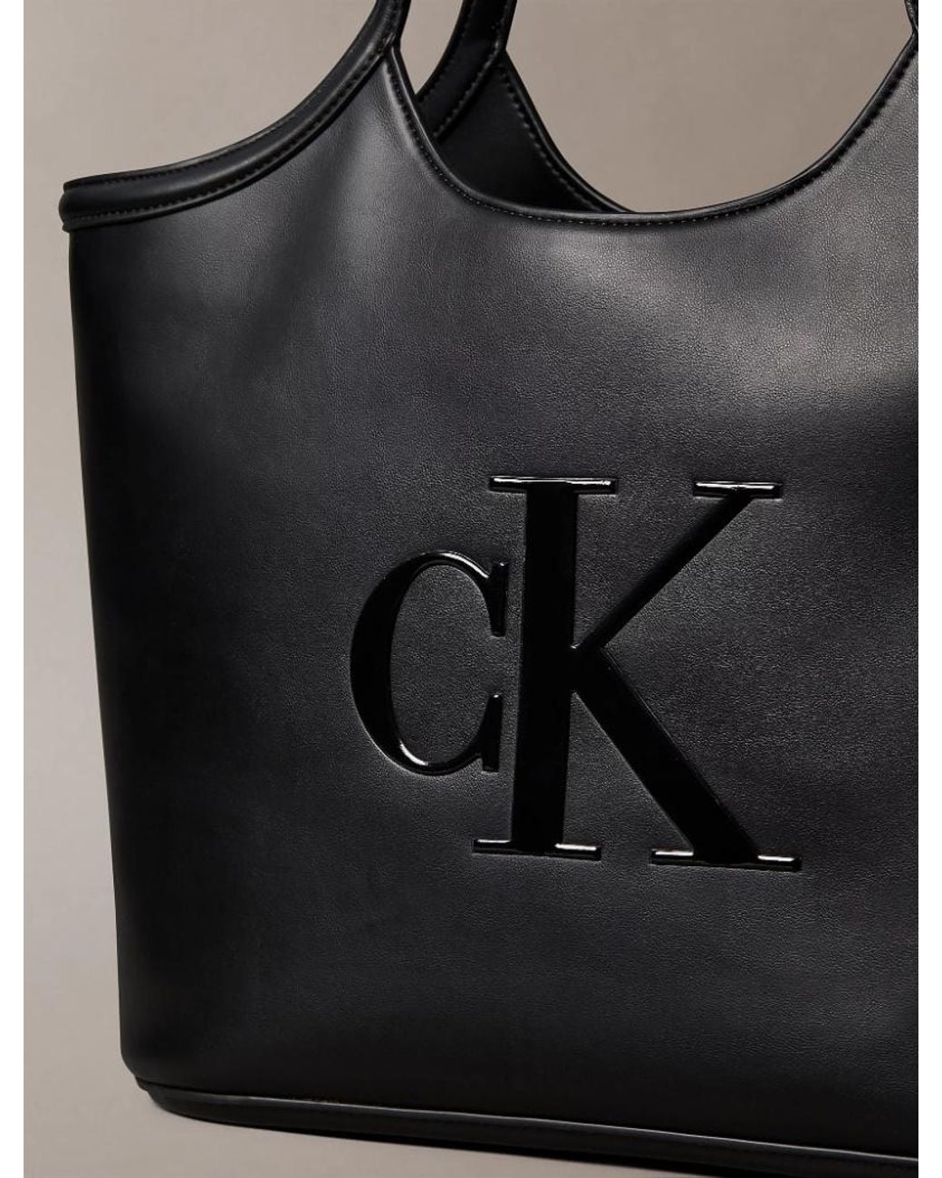 Calvin Klein Black Logo-Detail Shoulder Bag