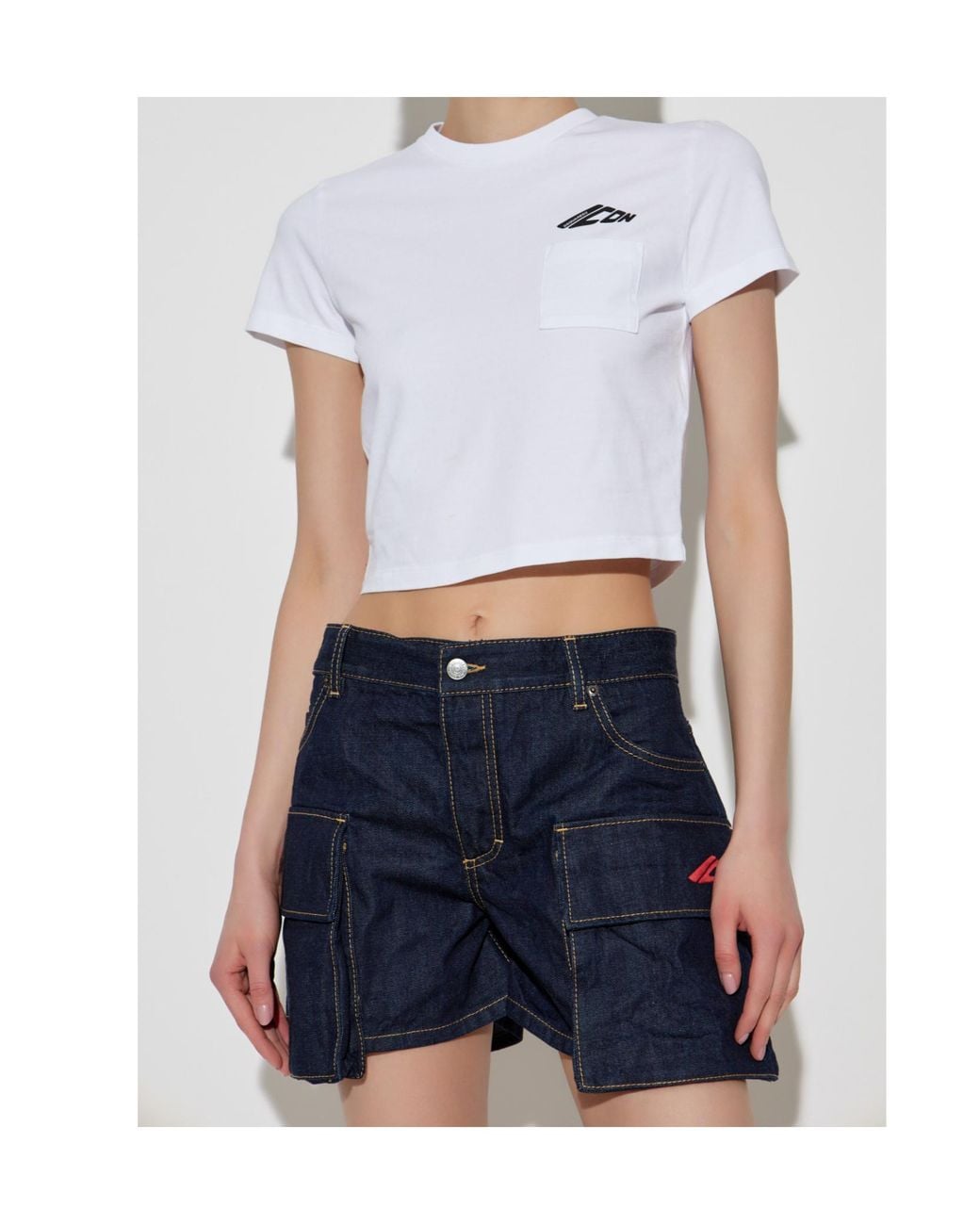 DSquared² White クロップド クルーネック Tシャツ
