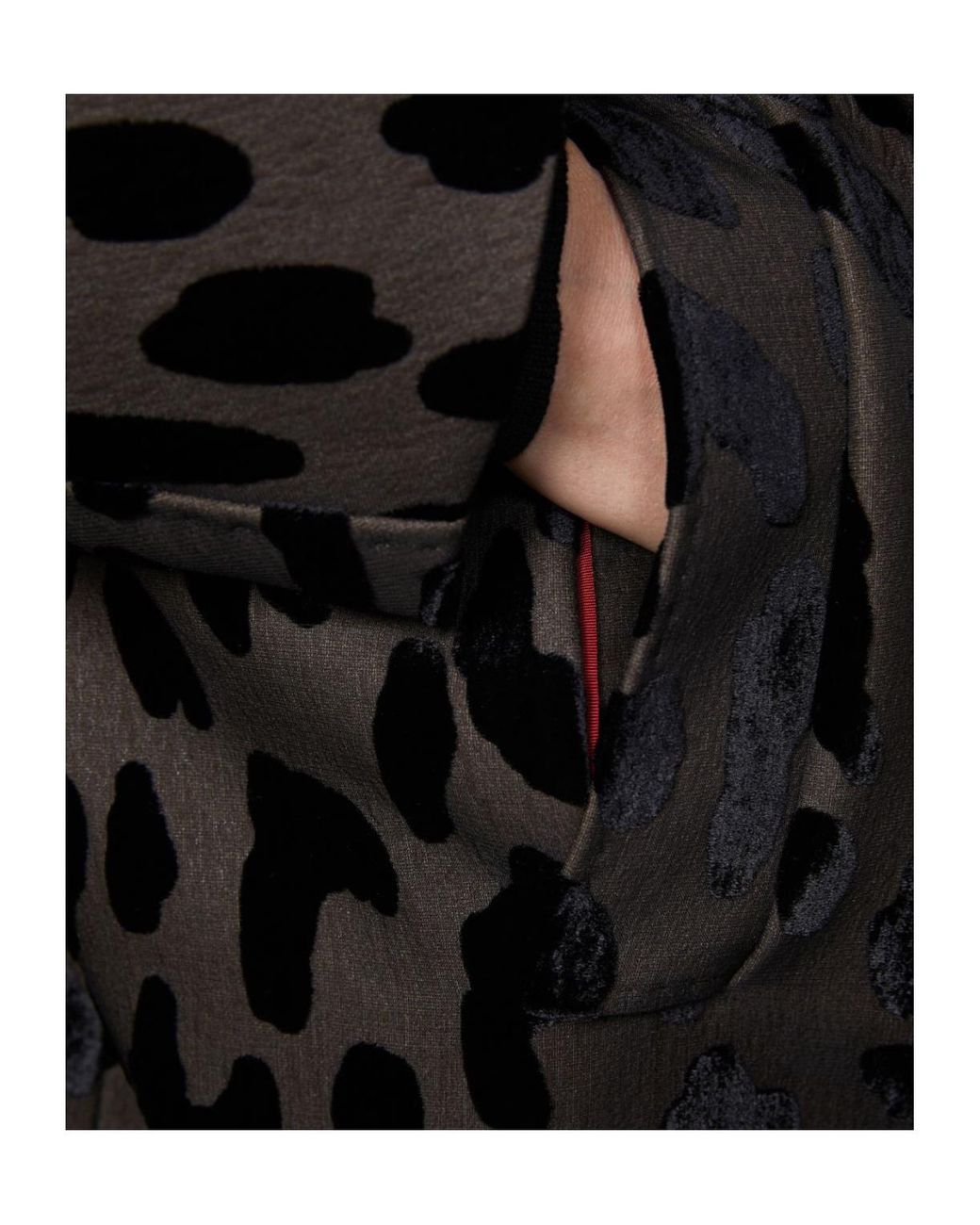 Max Mara Black Atelier Single-Breasted Spotted Velvet Coat