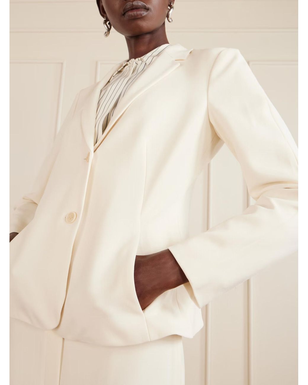 Theory White Long-Sleeved Suit Jacket