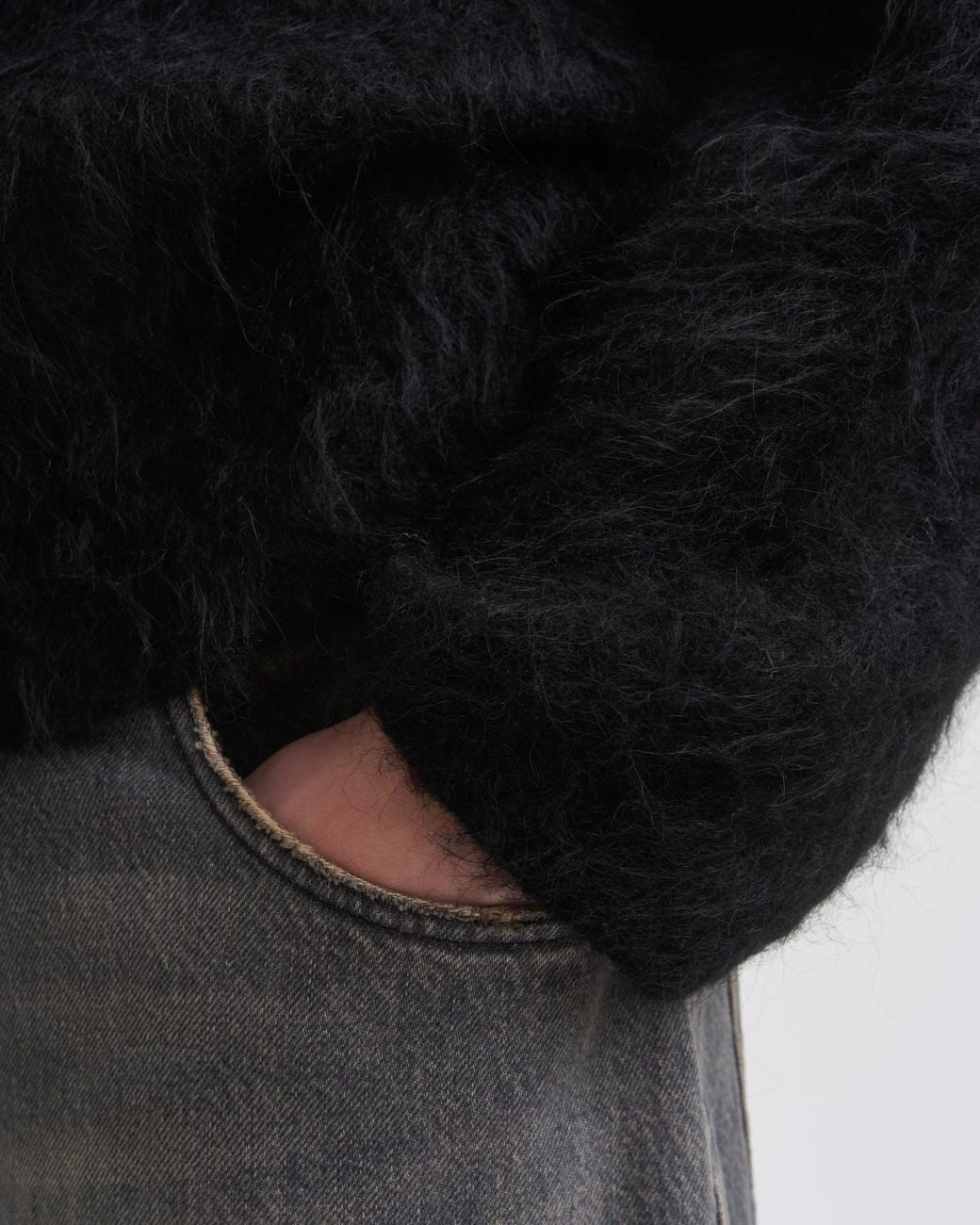Séfr Black Crew-Neck Long-Sleeve Knit Top for men