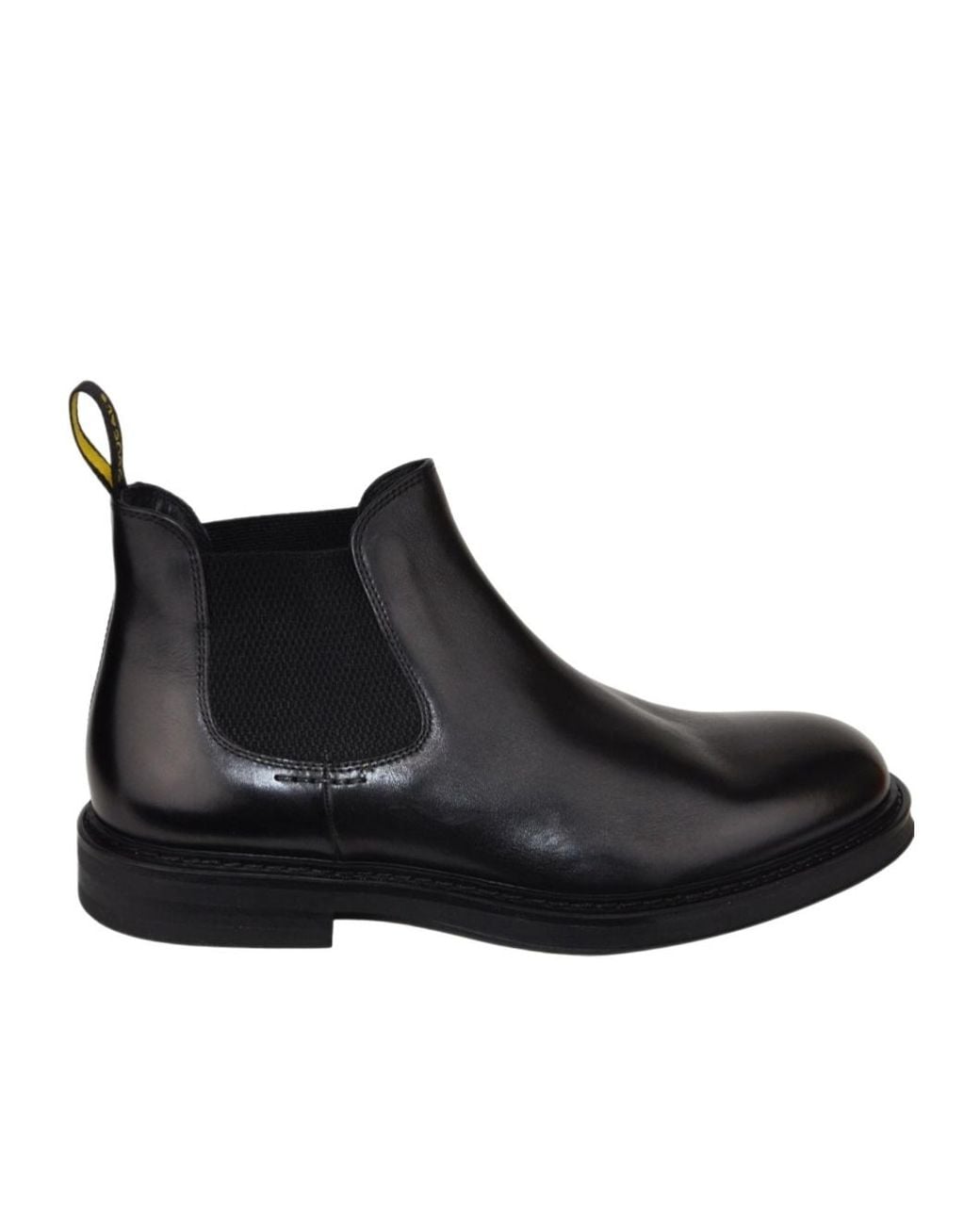 Doucal's Black Round-Toe Slip-On Boots for men