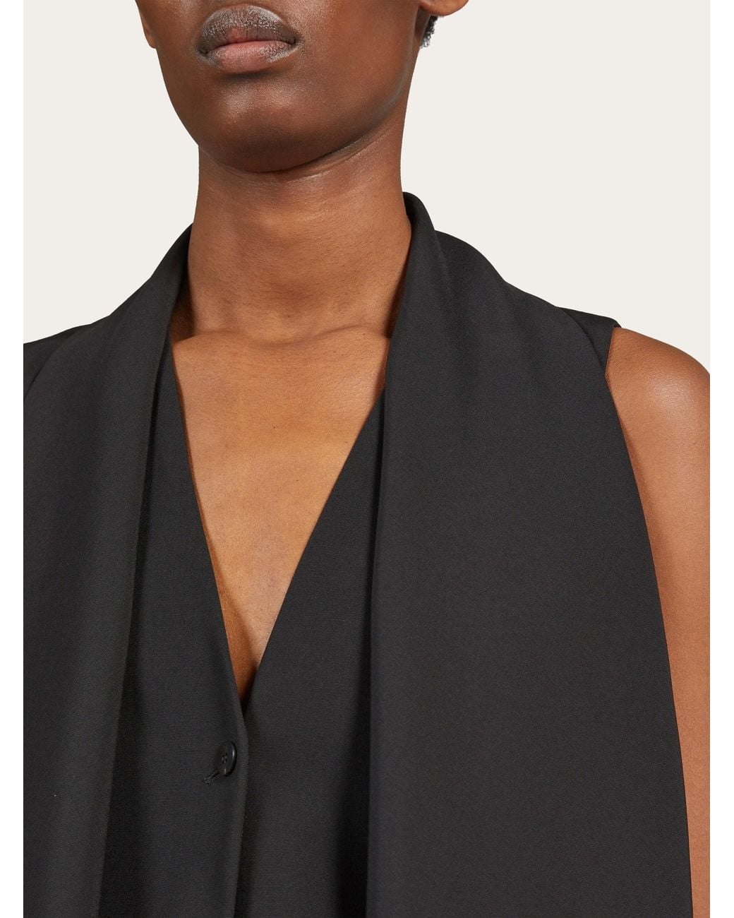 Ferragamo Black Ferragamo Pointed Hem Straight Cut Back Waistcoat