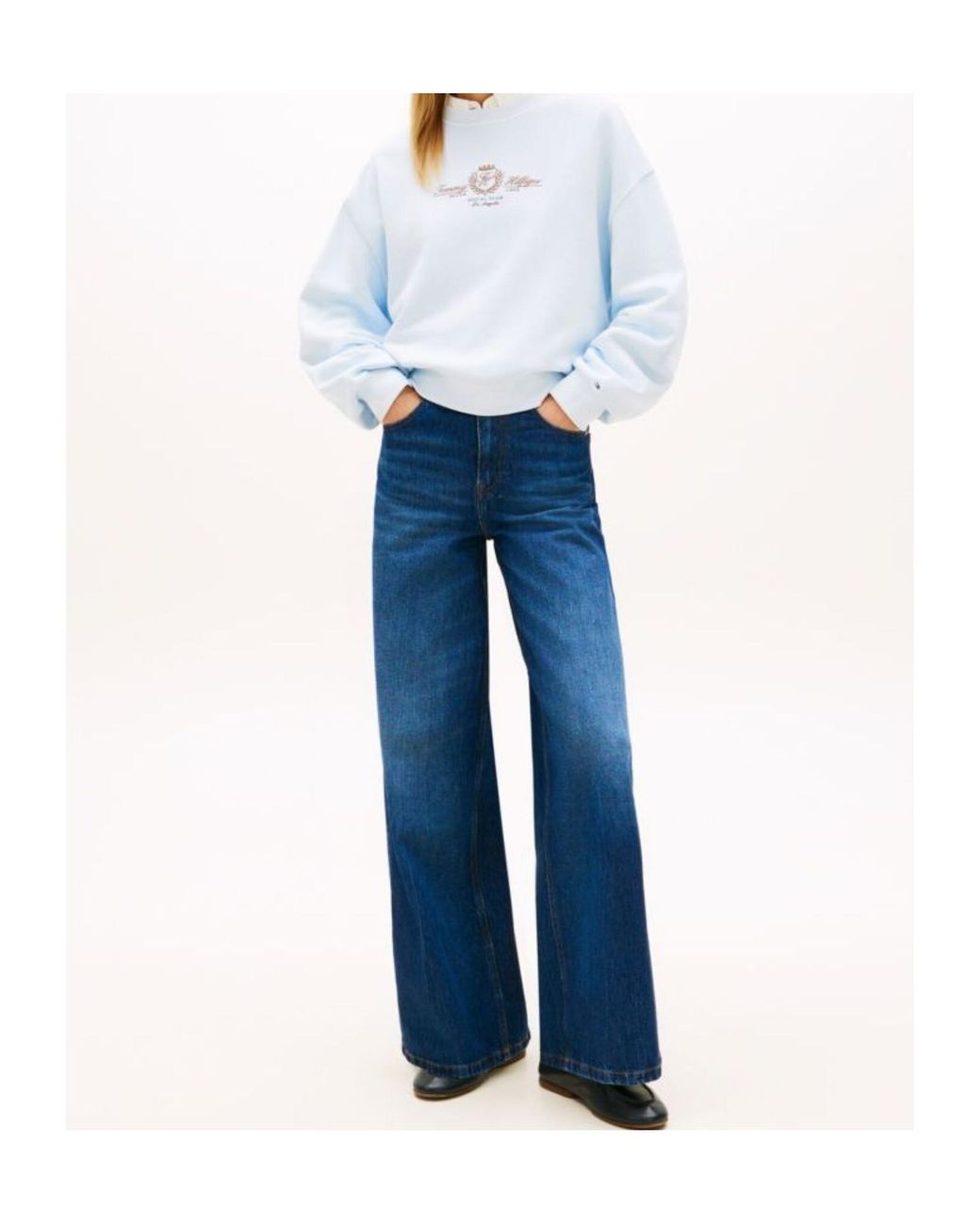 Tommy Hilfiger White Long-Sleeved Sweatshirt