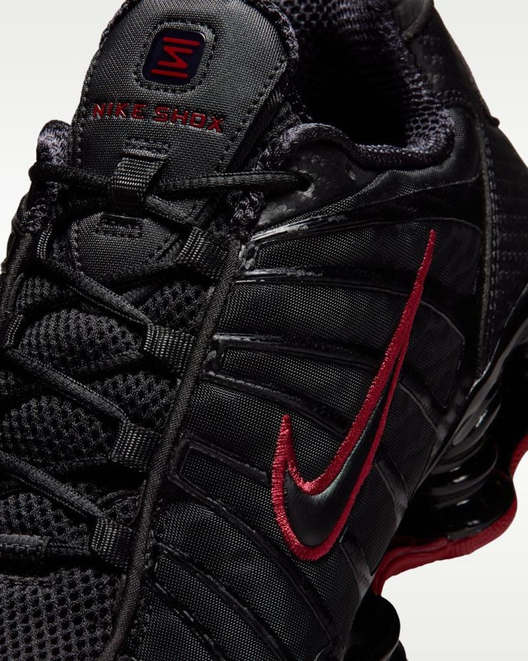 Nike Black Shox Tl Se Sneakers for men