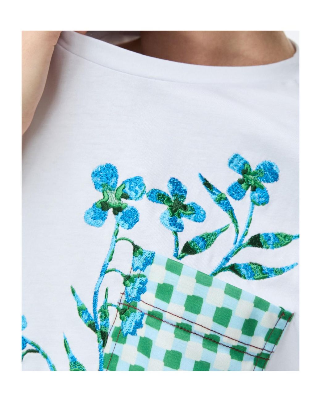 iBlues White Cropped T-Shirt