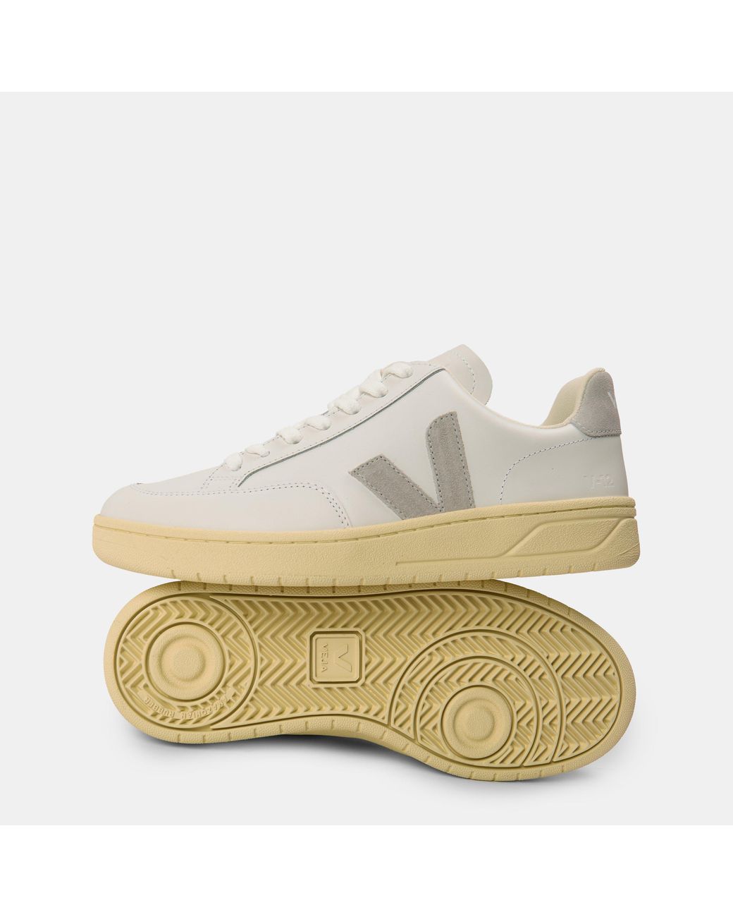 Veja White Simple Casual Shoes