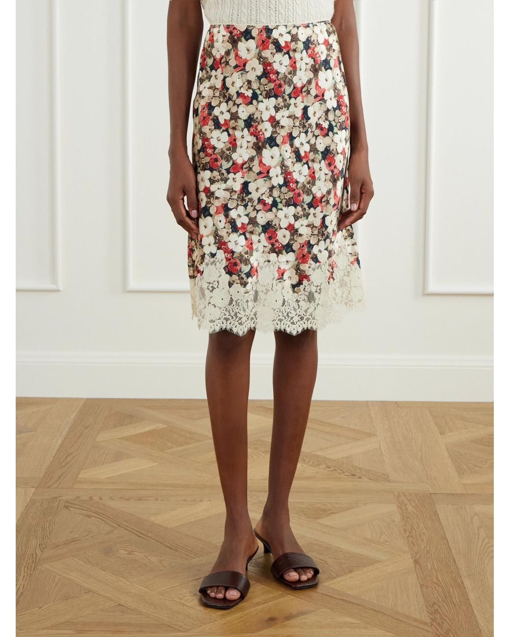 Doen White Floral-Print Lace-Trimmed Silk-Satin Midi Skirt