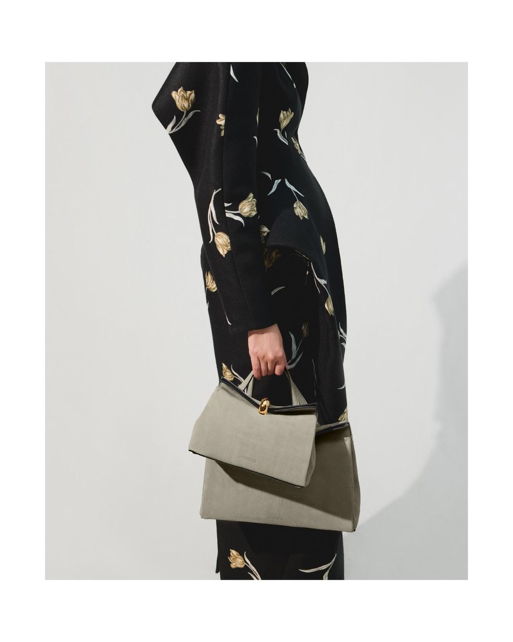 Jacquemus Natural Valérie Top Handle Bag