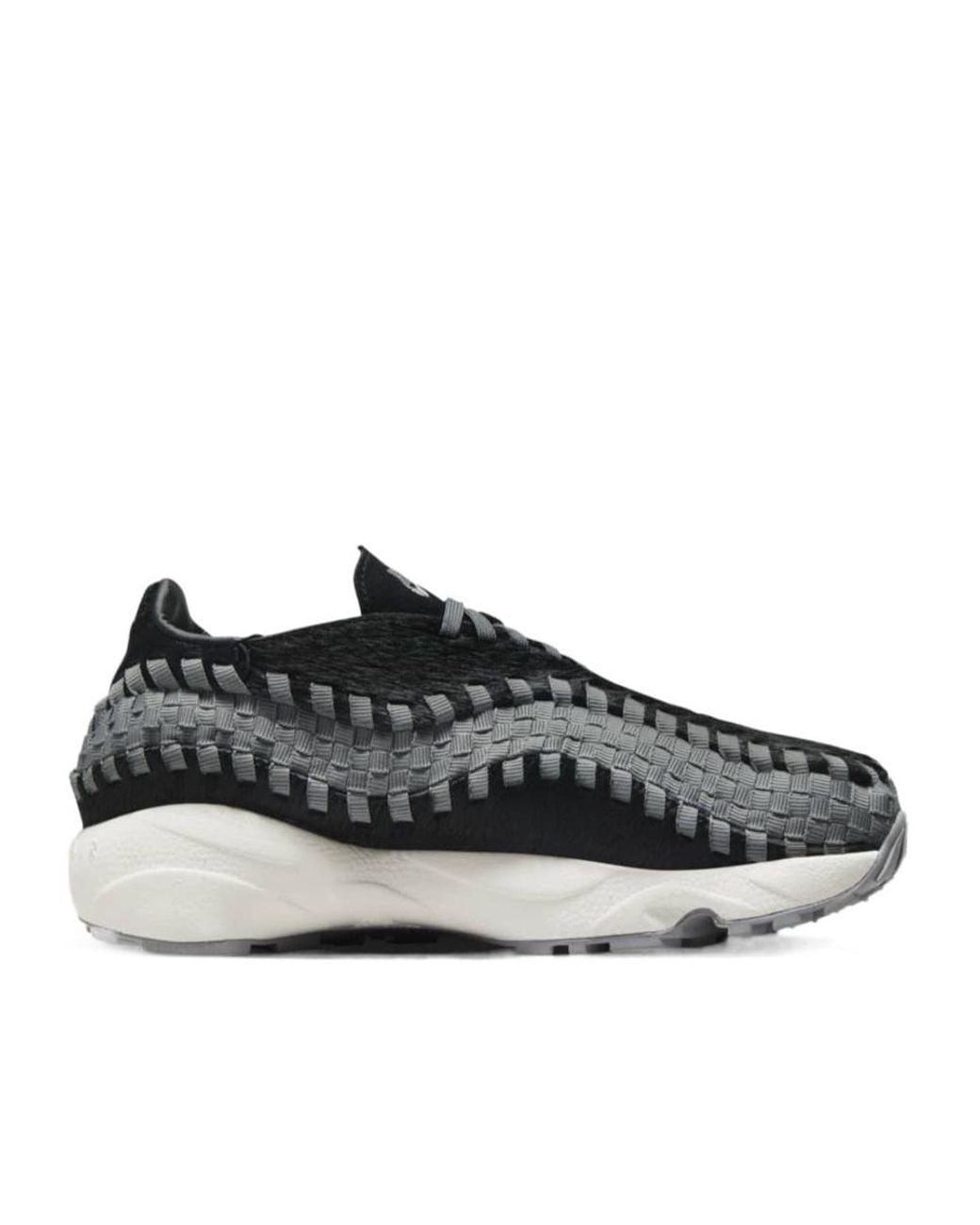 Nike Black Logo Detailed Lace-Up Sneakers