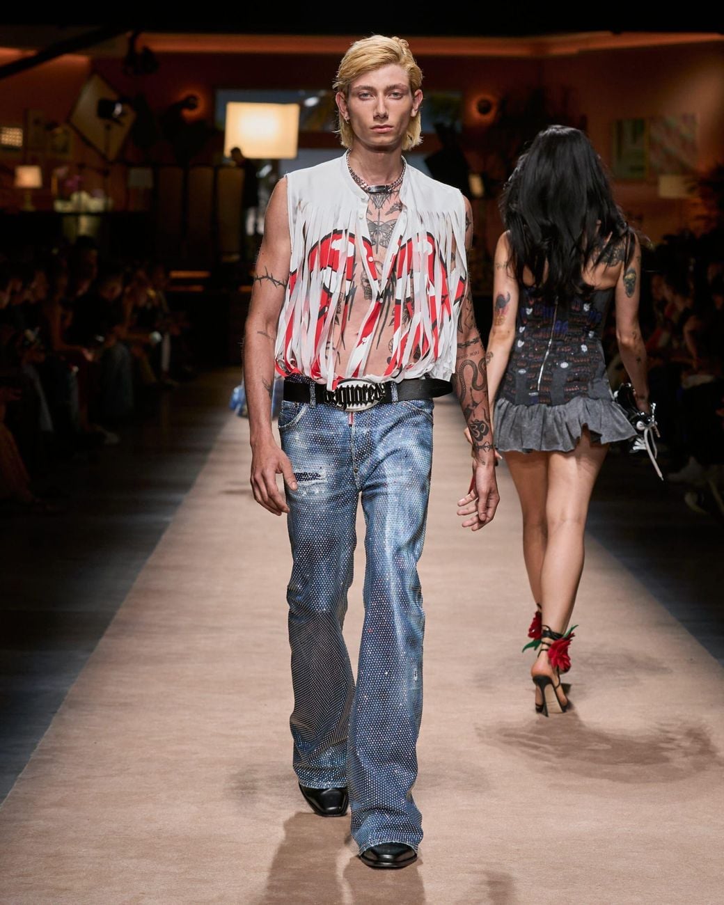 DSquared² White Graphic-Printed Sleeveless Distressed Shirt for men