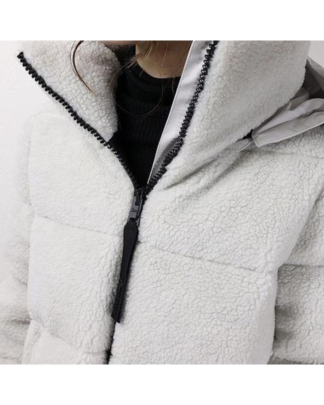 Herno Gray Long-Sleeved Down Jacket