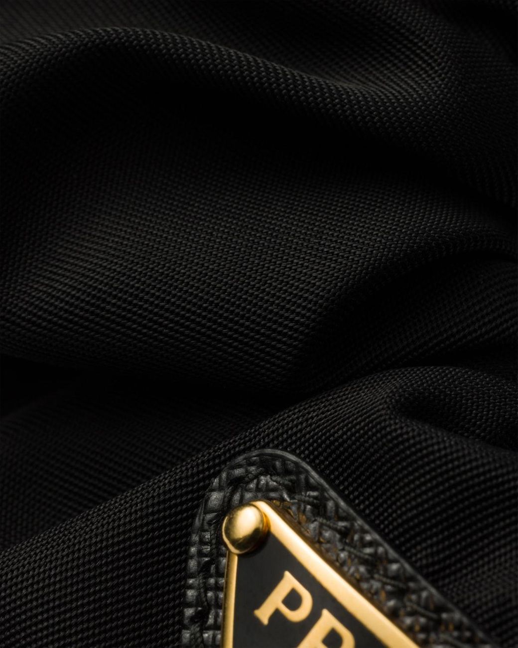 Prada Logo Plaque Elasticated-Band Scrunchie in Black Lyst