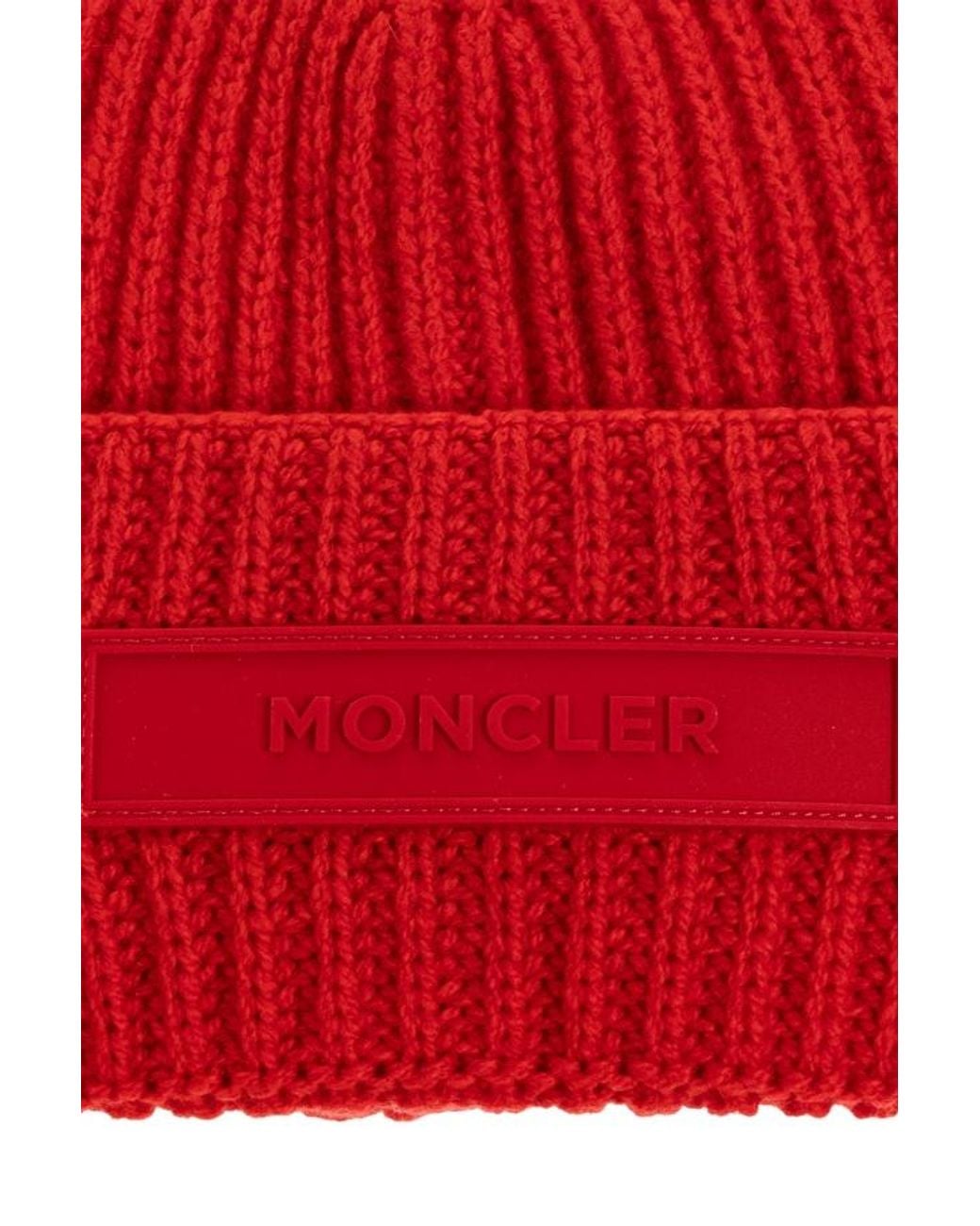 Moncler Red Ribbed Logo-Plaque Beanie for men