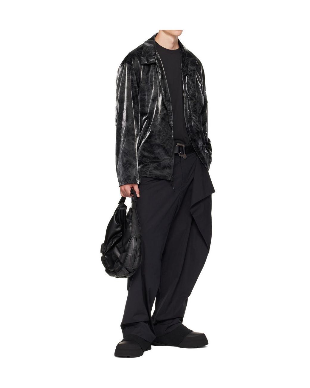 Innerraum Black Half-Moon Shoulder Bag for men