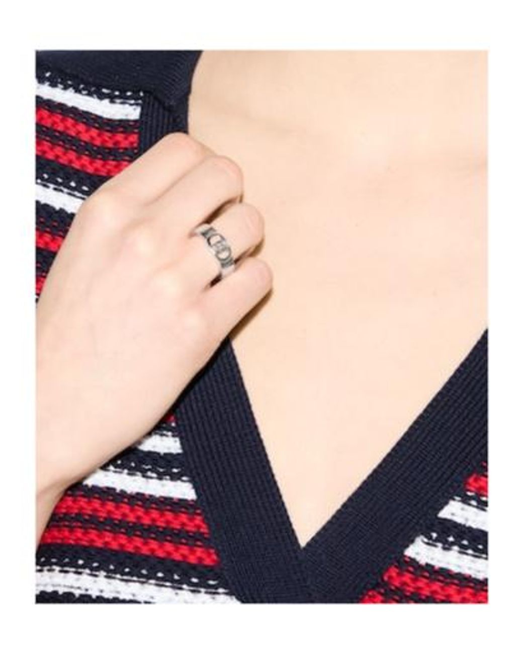 Gucci Metallic Interlocking Ring