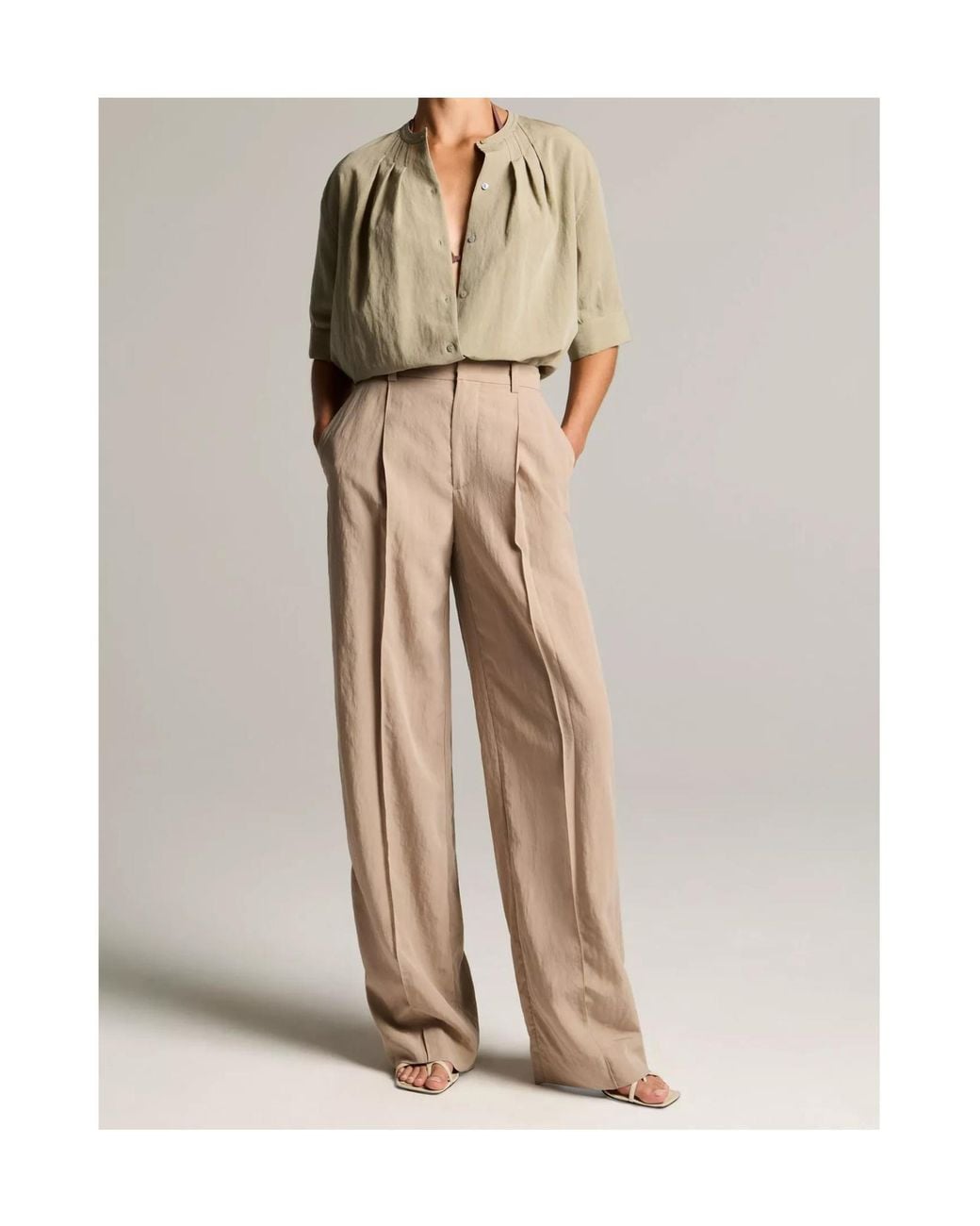 Vince Natural Pleated Wide-Leg Trousers