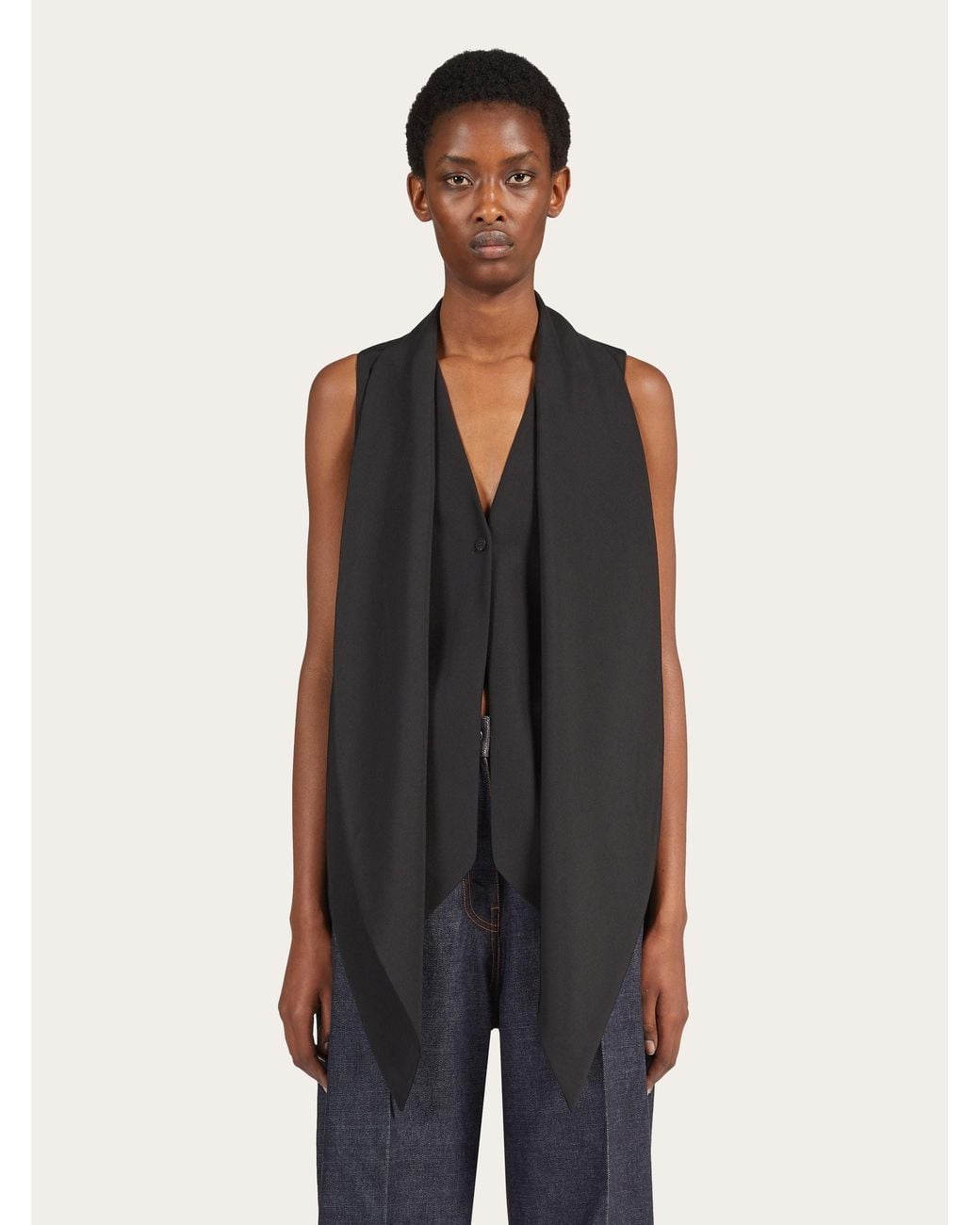 Ferragamo Black Ferragamo Pointed Hem Straight Cut Back Waistcoat