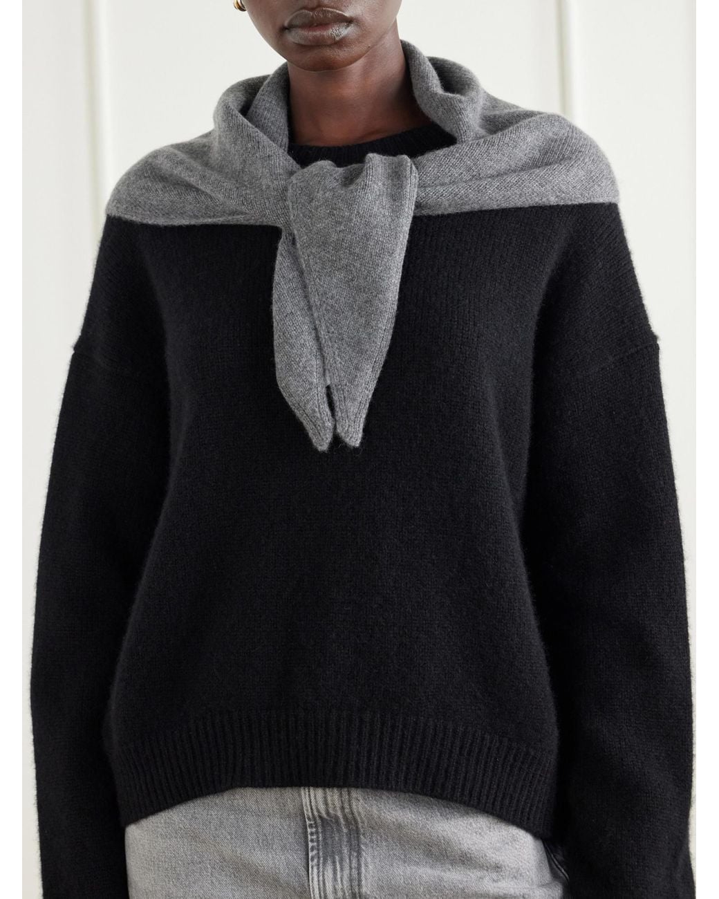 arch4 Gray Cashmere Scarf