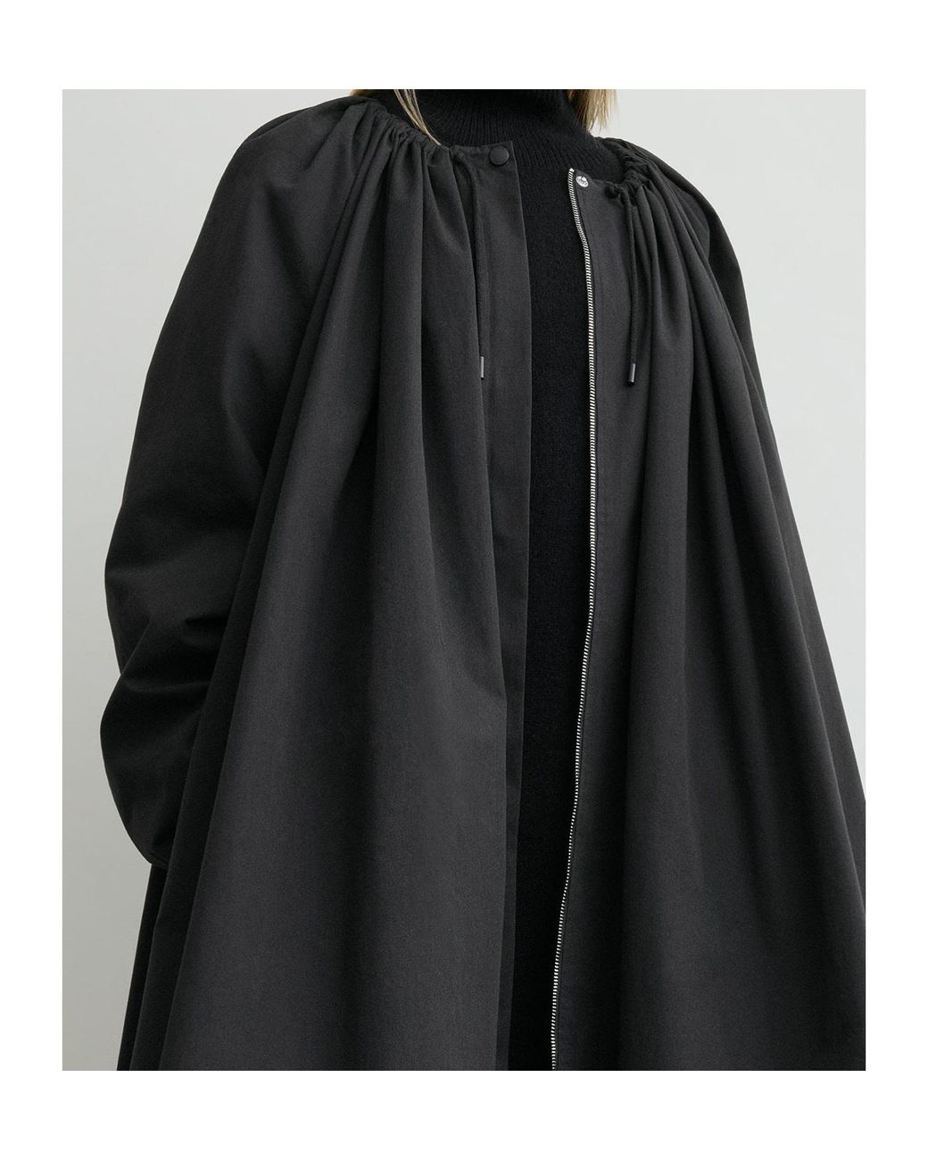 Totême Black Totême Gathered Parachute Coat