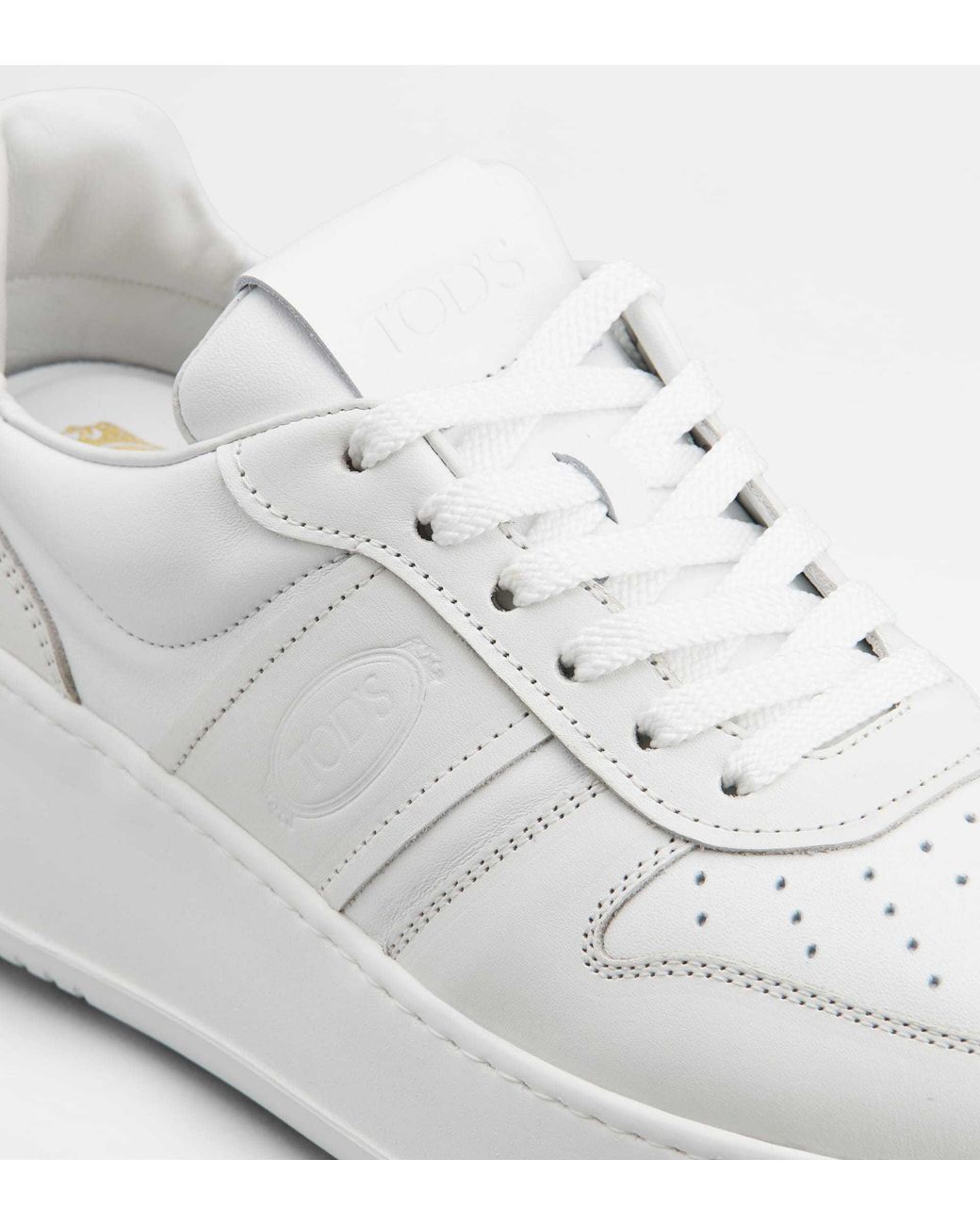 Tod's White Round-Toe Lace-Up Sneakers