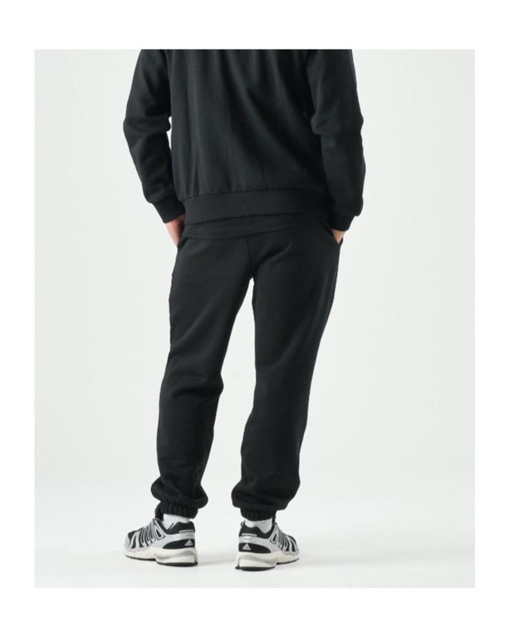 Lacoste Black Regular Fit Fleece Sweatpants for men
