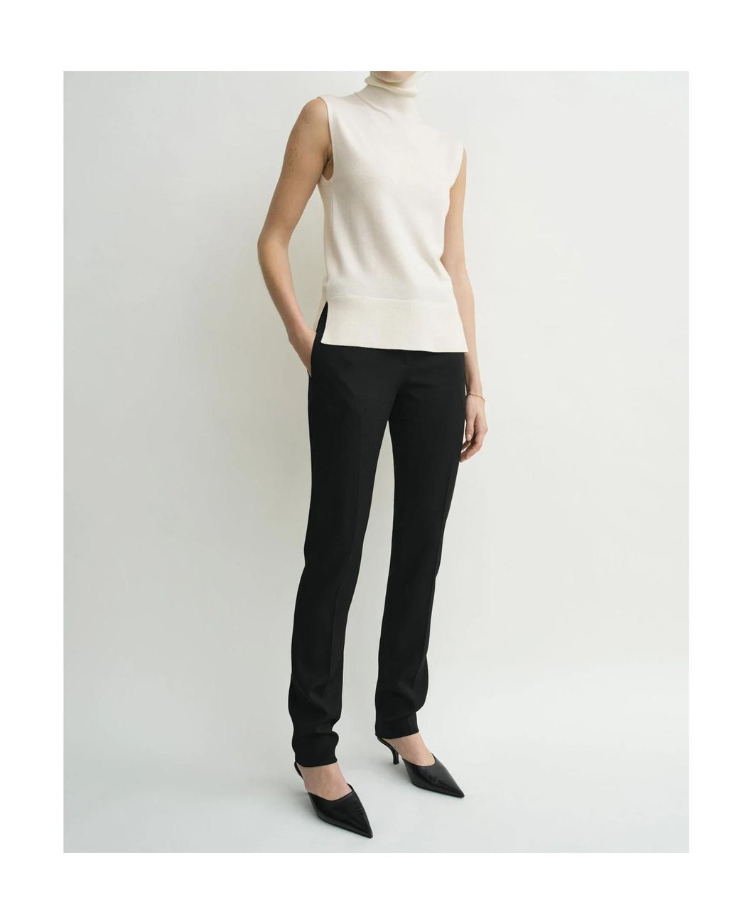 Totême White Totême High Collar Sleeveless Knitted Top