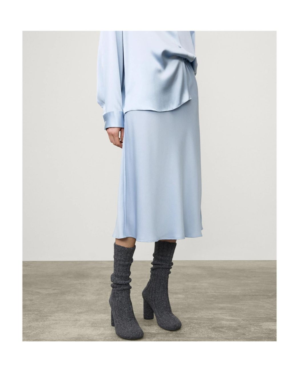 Lisa Yang Blue Elastic Waist Midi Skirt