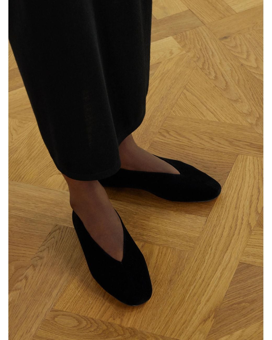 Le Monde Beryl Black Cotton-Velvet Flats