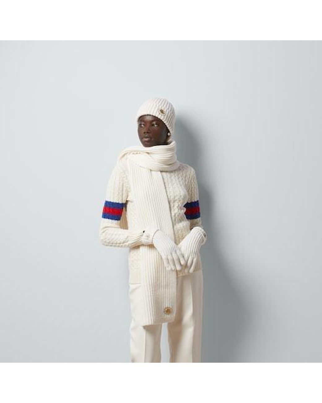 Gucci White Logo Patch Knit Scarf