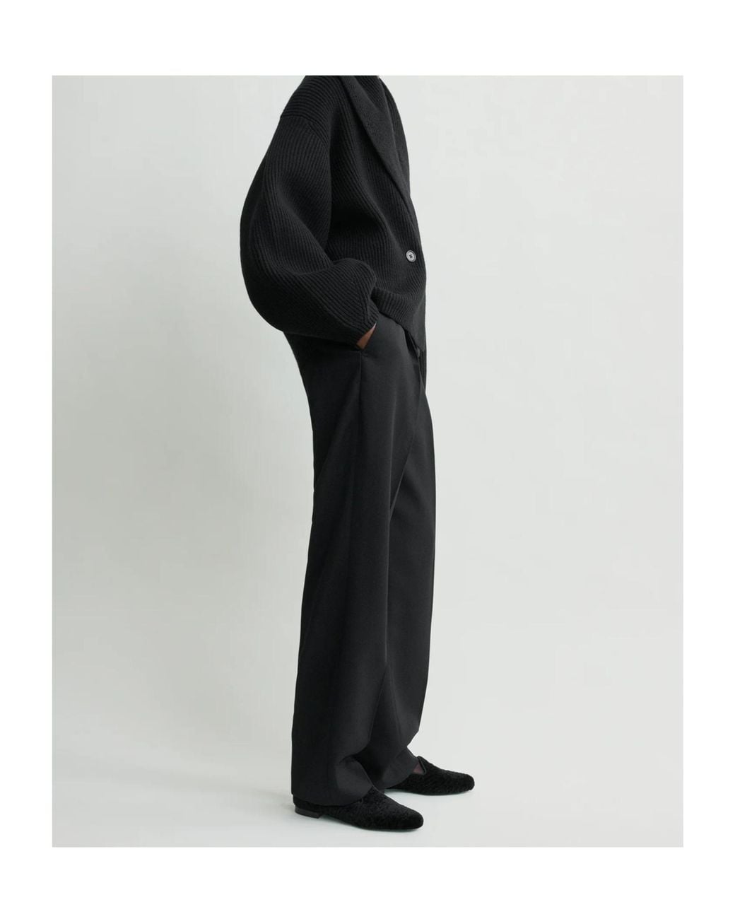 Totême Black Collared Long-Sleeved Knit Sweater