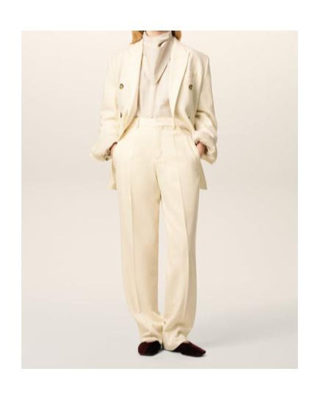 AMI Natural Wide Leg Trousers