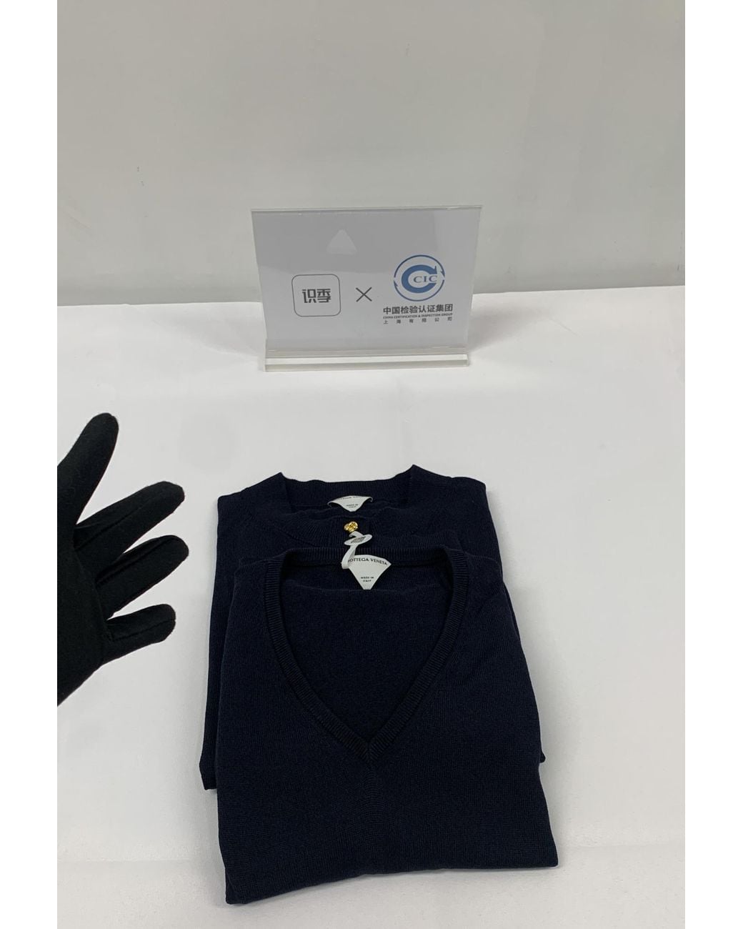 Bottega Veneta Blue Long-Sleeved Knitted Cardigan