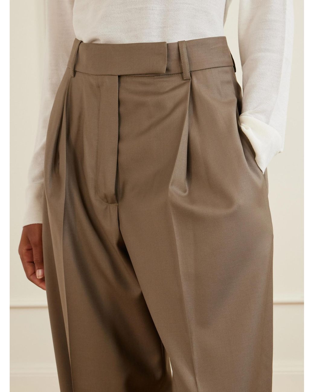 Rohe Natural Virgin Wool Tapered Pants