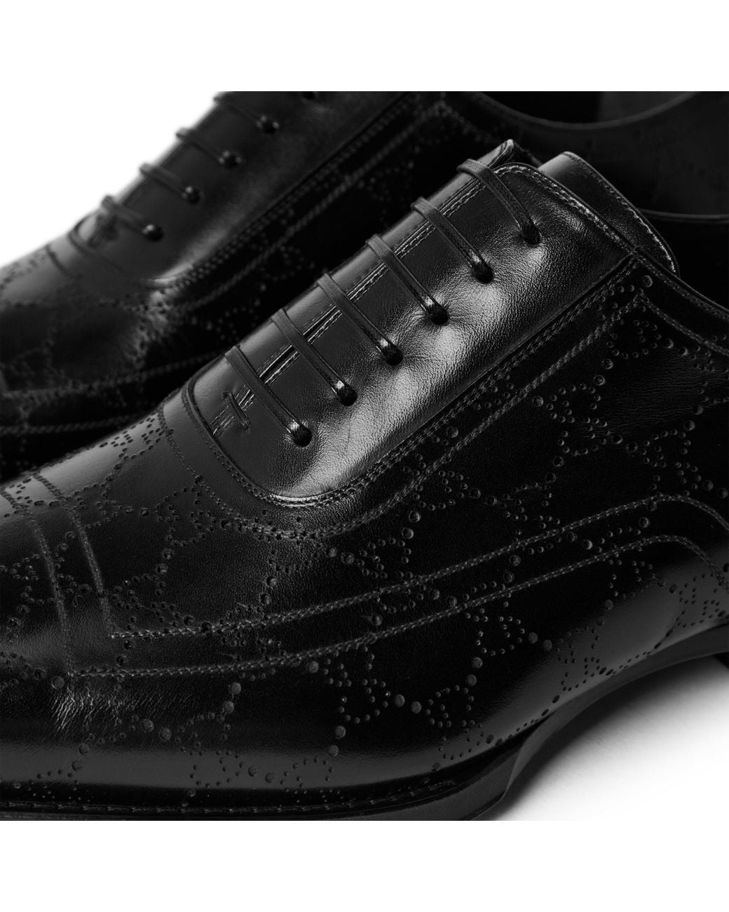 Gucci Black Lace-Up Derby Shoes for men