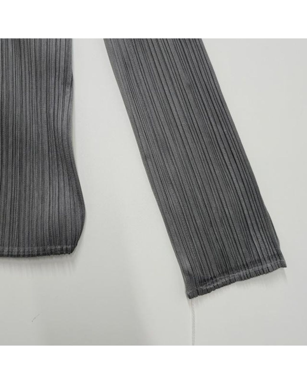 Pleats Please Issey Miyake Gray Pleats Please Issey Miyake Pleated Button-Up Shirt